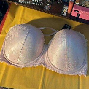 Torrid - Lace light pink bra pushup strapless  - 42H - NEW w/tags